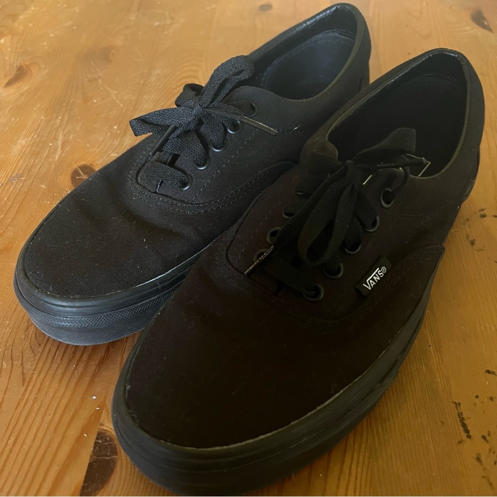 Vans Era Shoes